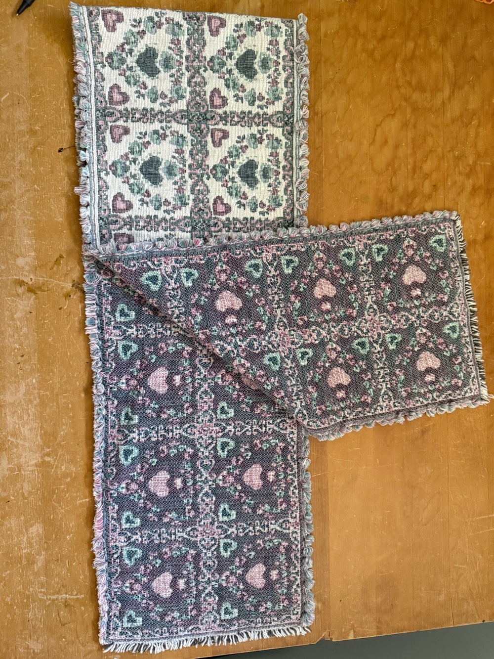 Vintage Woven Heart Floral Tapestry Table Runner 65 x 10